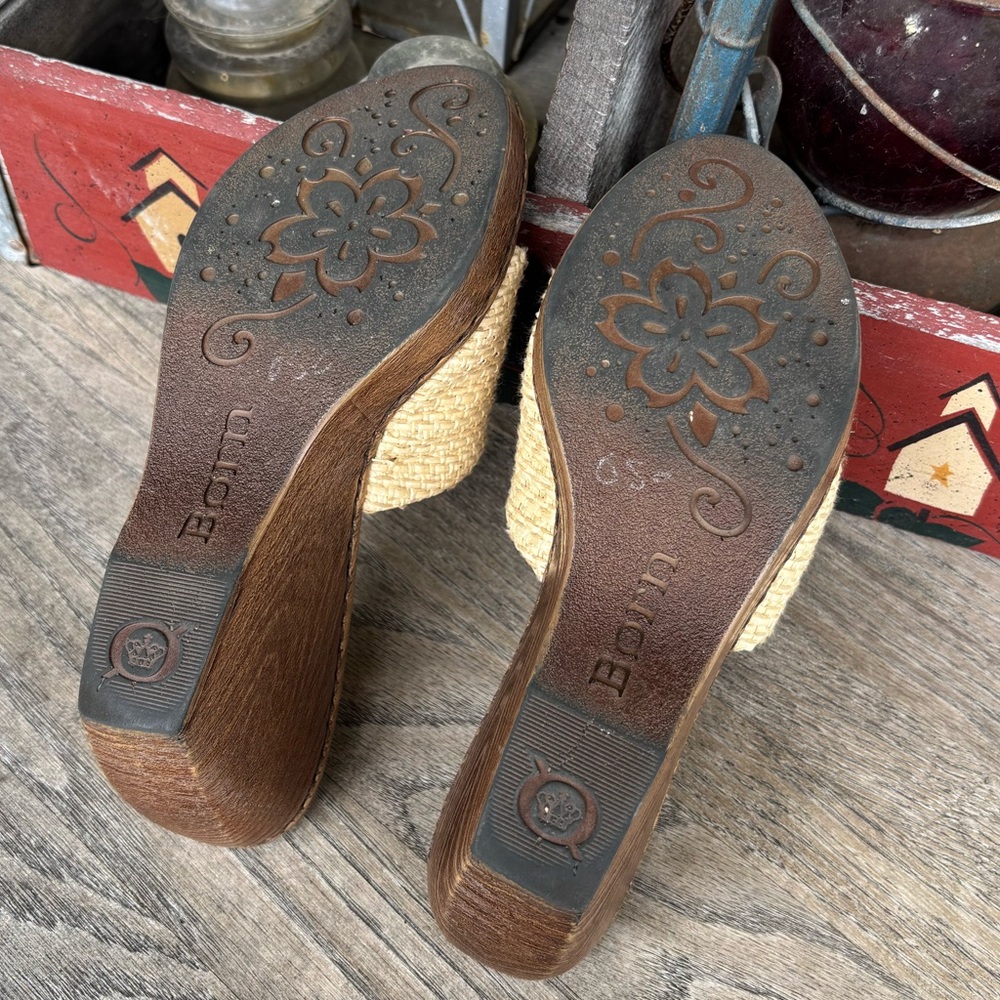 Born Women's Sz 8 "Miko" Cream Woven Rafia and Brown Leather Wedge Sandals Heels - Picture 9 of 9